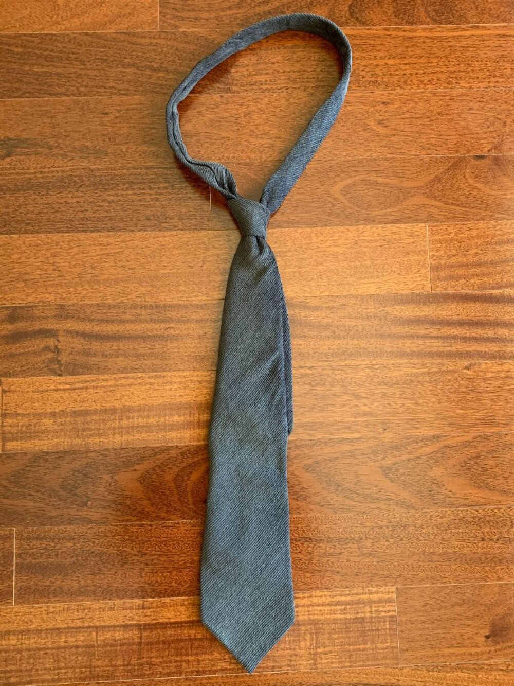 EMPORIO ARMANI grey ribbed tie